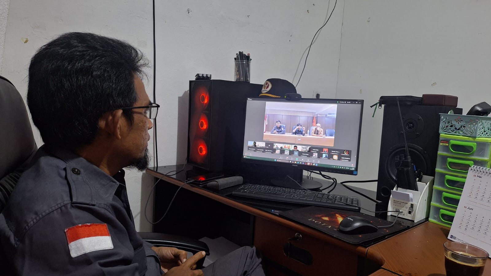 foto kegiatan rapat Zoom