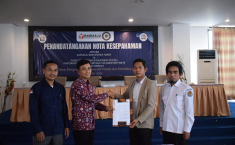 TINGKATKAN PENGAWASAN PARTISIPATIF BAWASLU PASER LAKSANAKAN SOSIALISASI DAN PENANDATANGAN MOU.